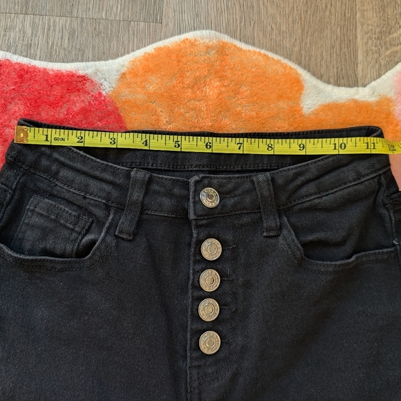 🖤 Black Flare Jeans - Picture 4 of 4